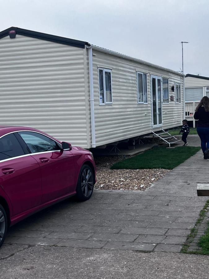 Rohannah Static Caravan Fantastic Family And Friends Holiday East Mersea Eksteriør billede